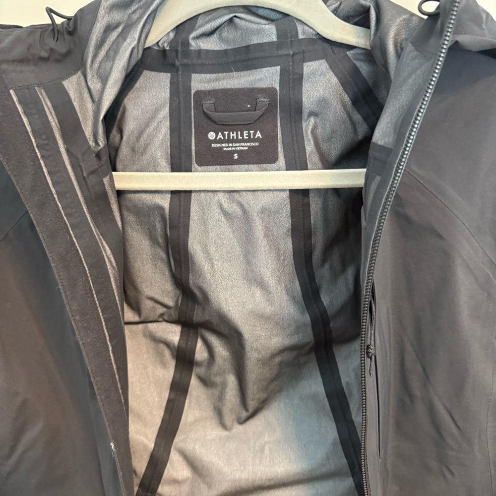 Athleta Women's Raincoat - Picture 2 of 5
